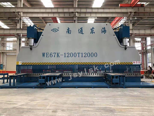 WE67K-2500/12000大型數(shù)控折彎機