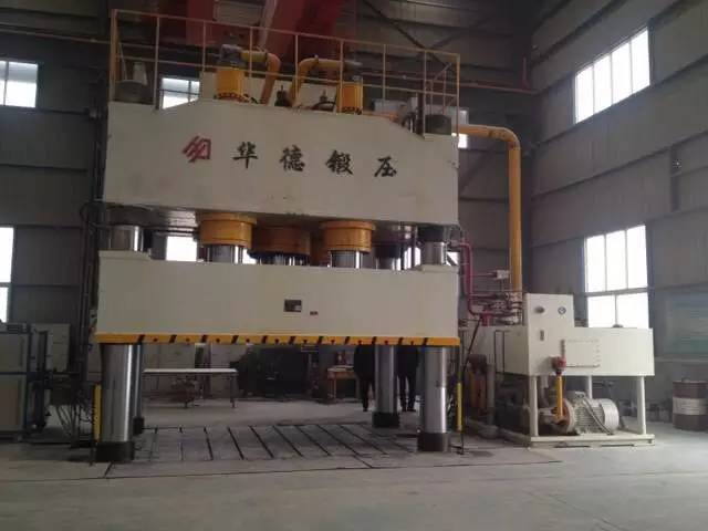 液壓機(jī)