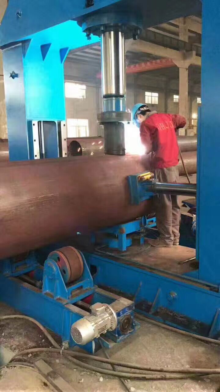 南通東海機(jī)床集團(tuán)制管/鐵塔專(zhuān)用設(shè)備